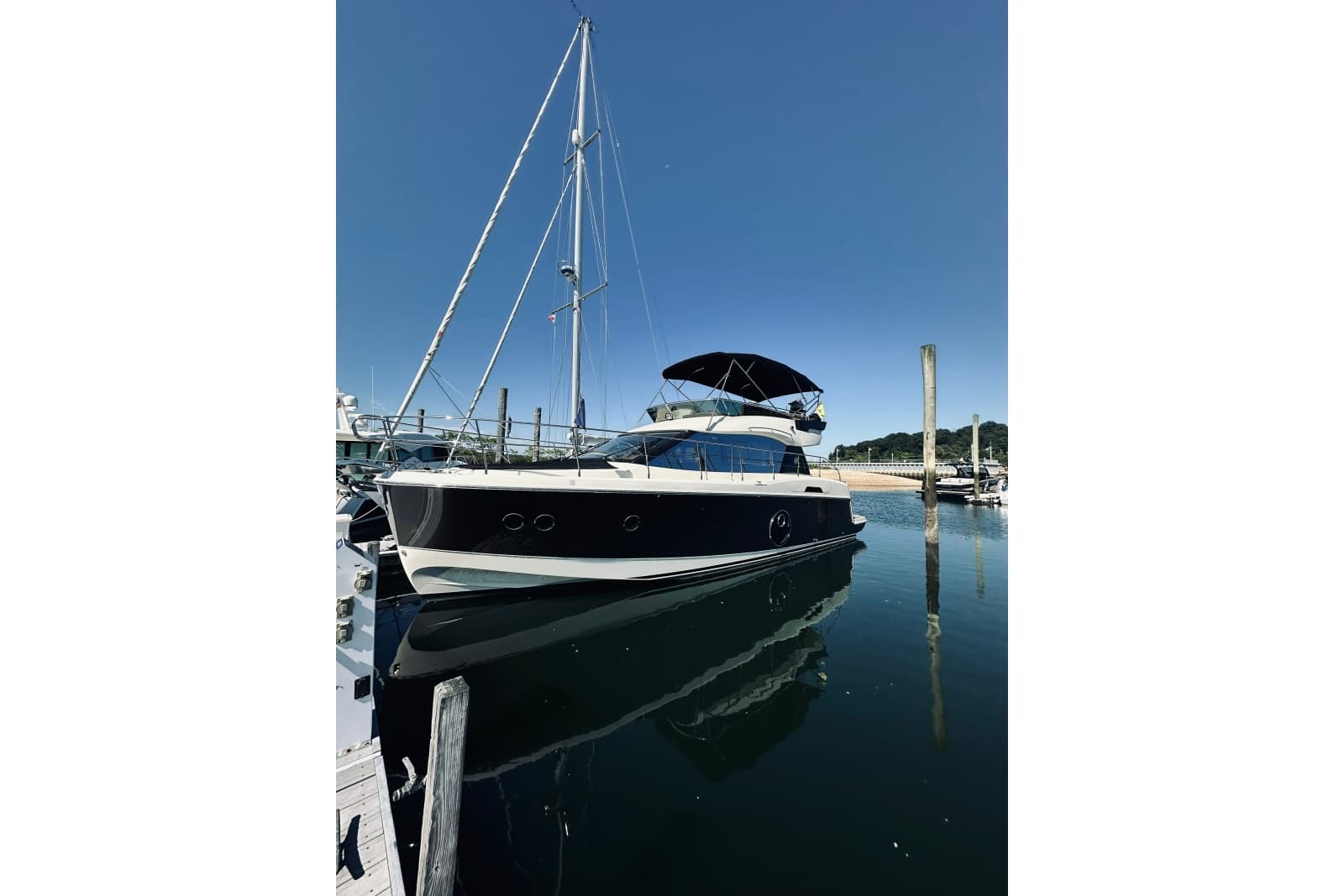 2016 Monte Carlo Yachts MC4