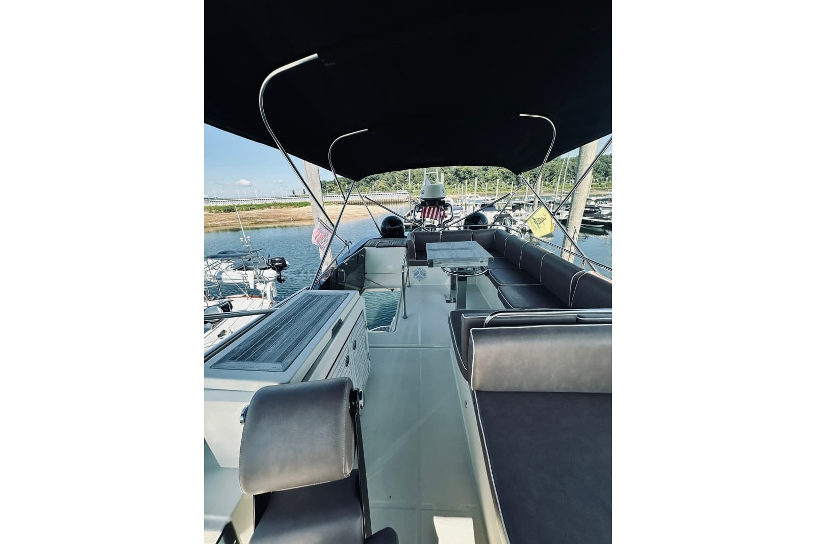 2016 Monte Carlo Yachts MC4