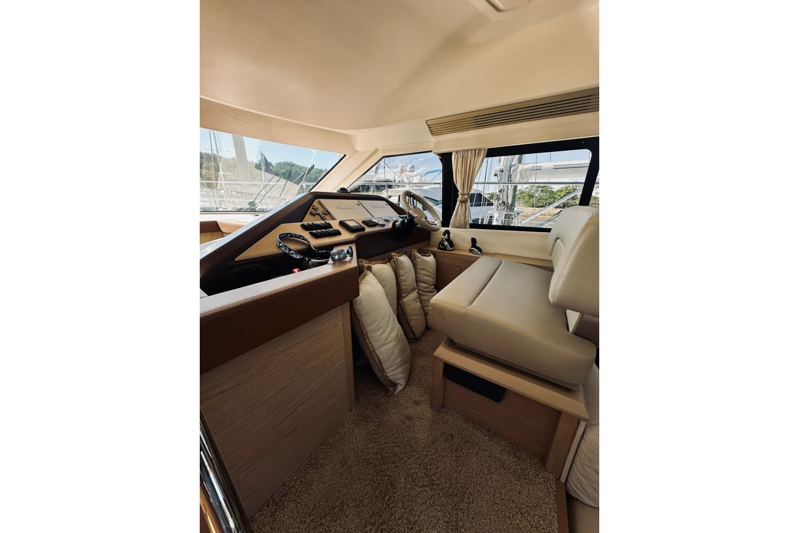 2016 Monte Carlo Yachts MC4