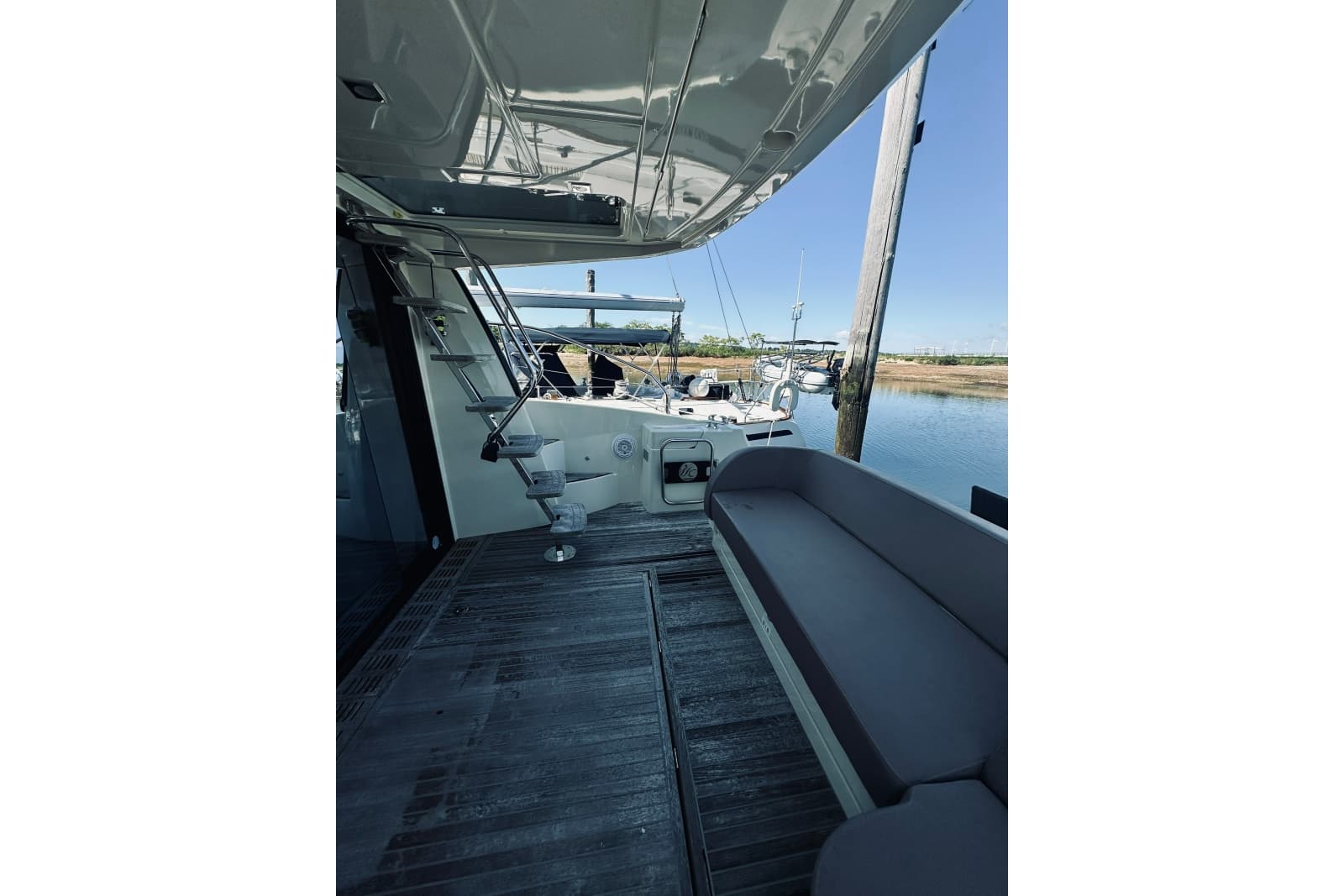 2016 Monte Carlo Yachts MC4
