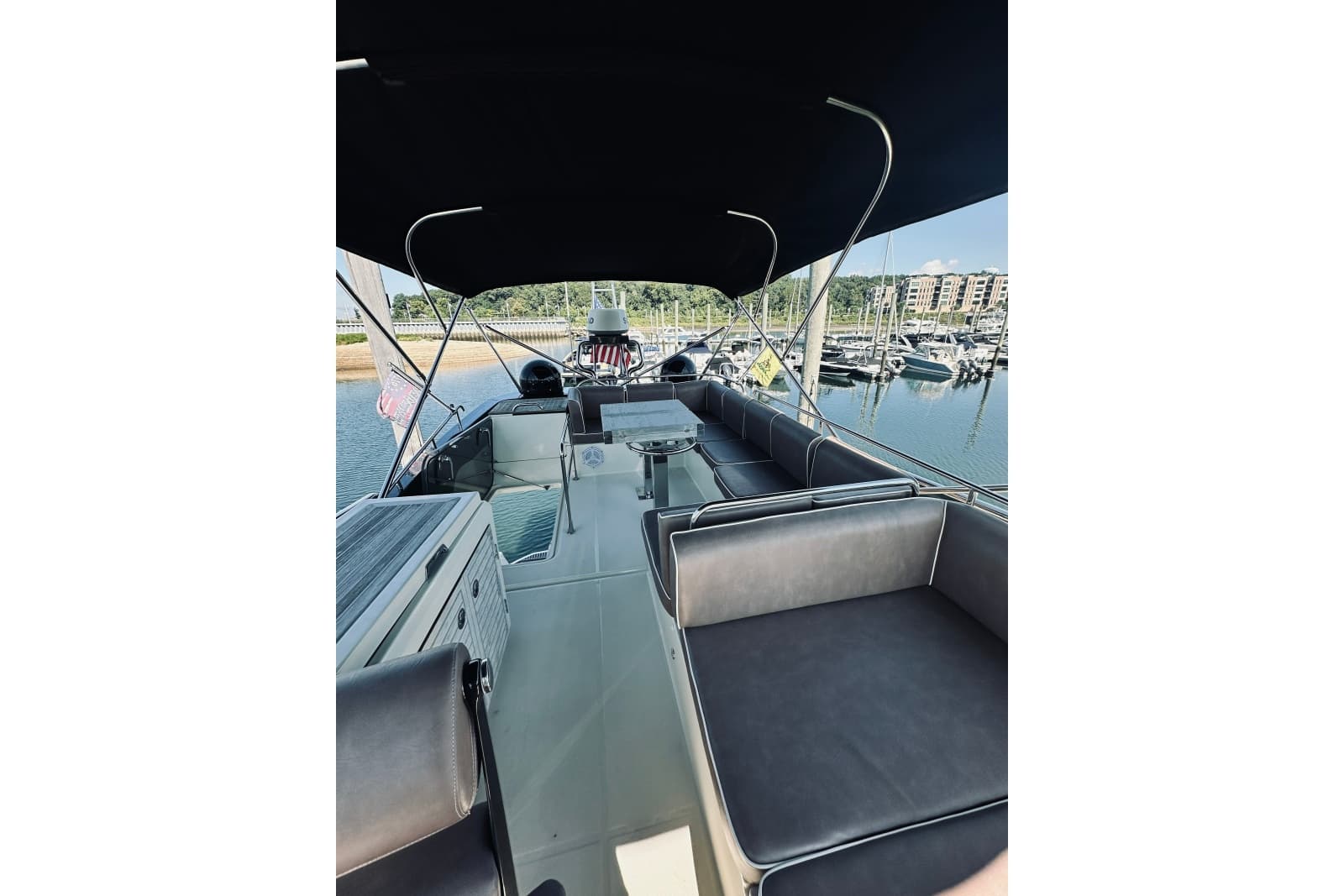 2016 Monte Carlo Yachts MC4