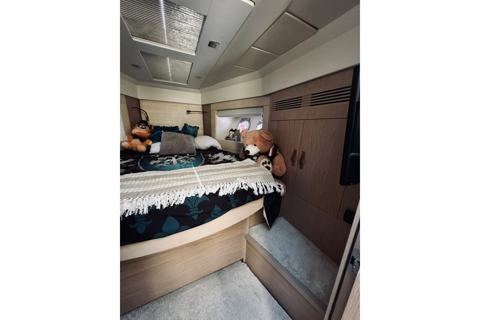 2016 Monte Carlo Yachts MC4