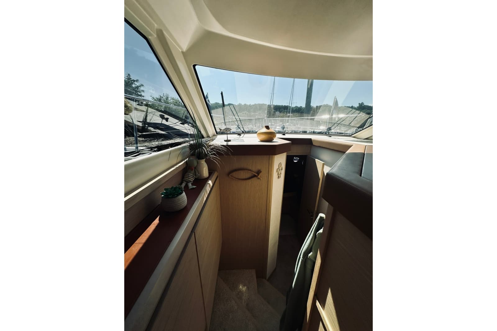 2016 Monte Carlo Yachts MC4
