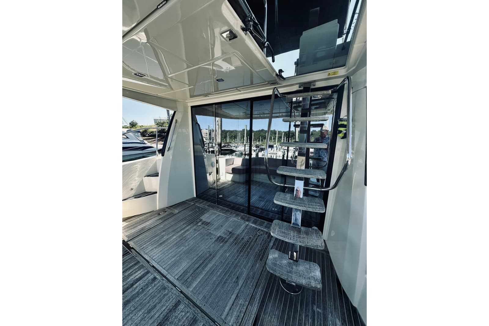 2016 Monte Carlo Yachts MC4