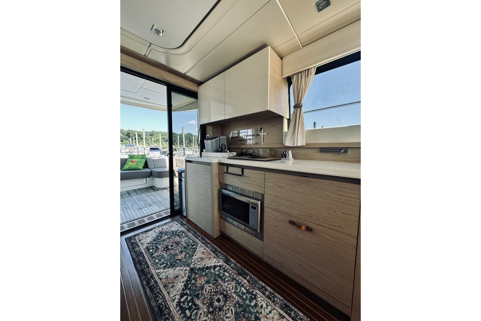 2016 Monte Carlo Yachts MC4
