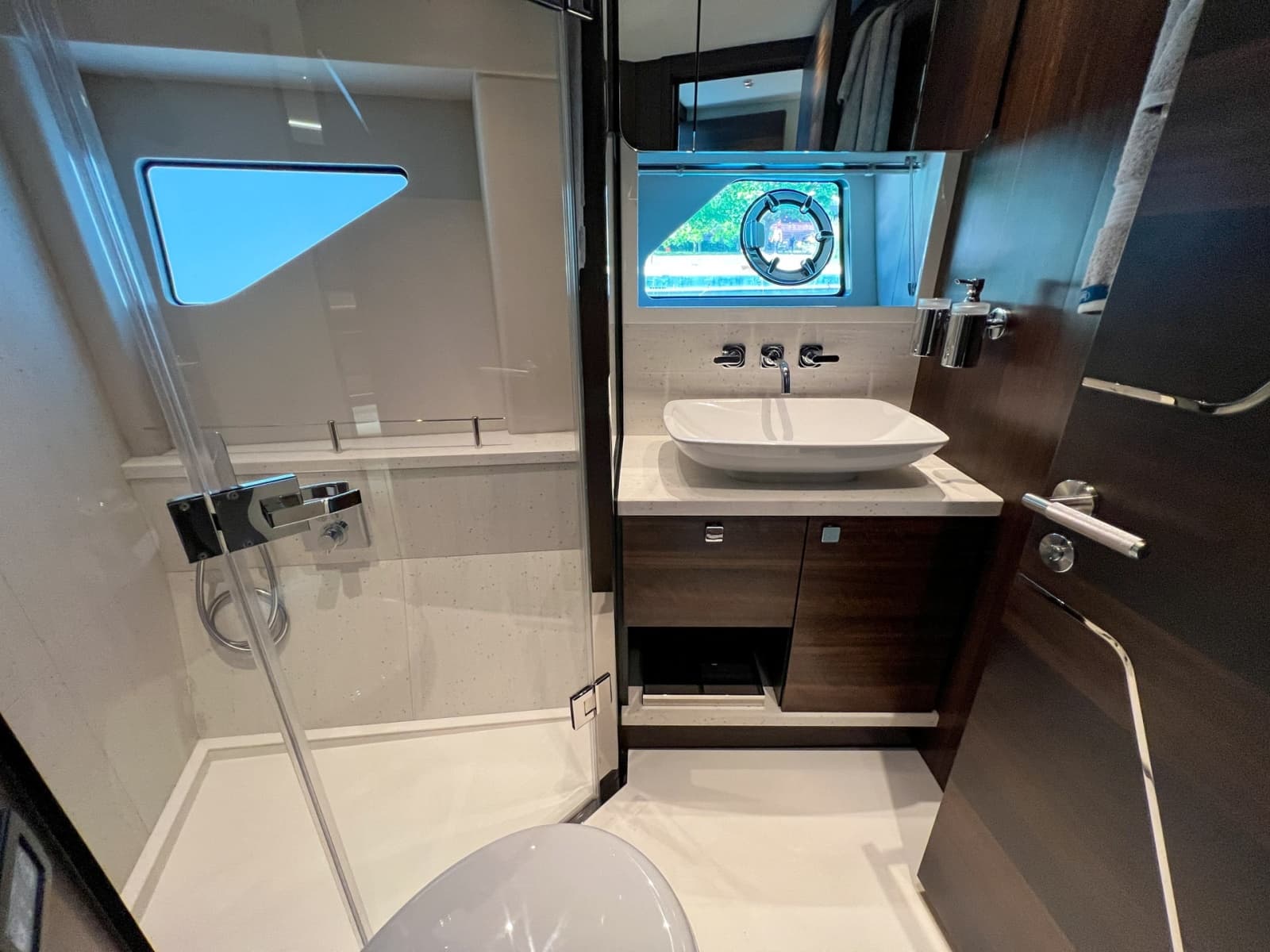 2023 Sunseeker Predator 65