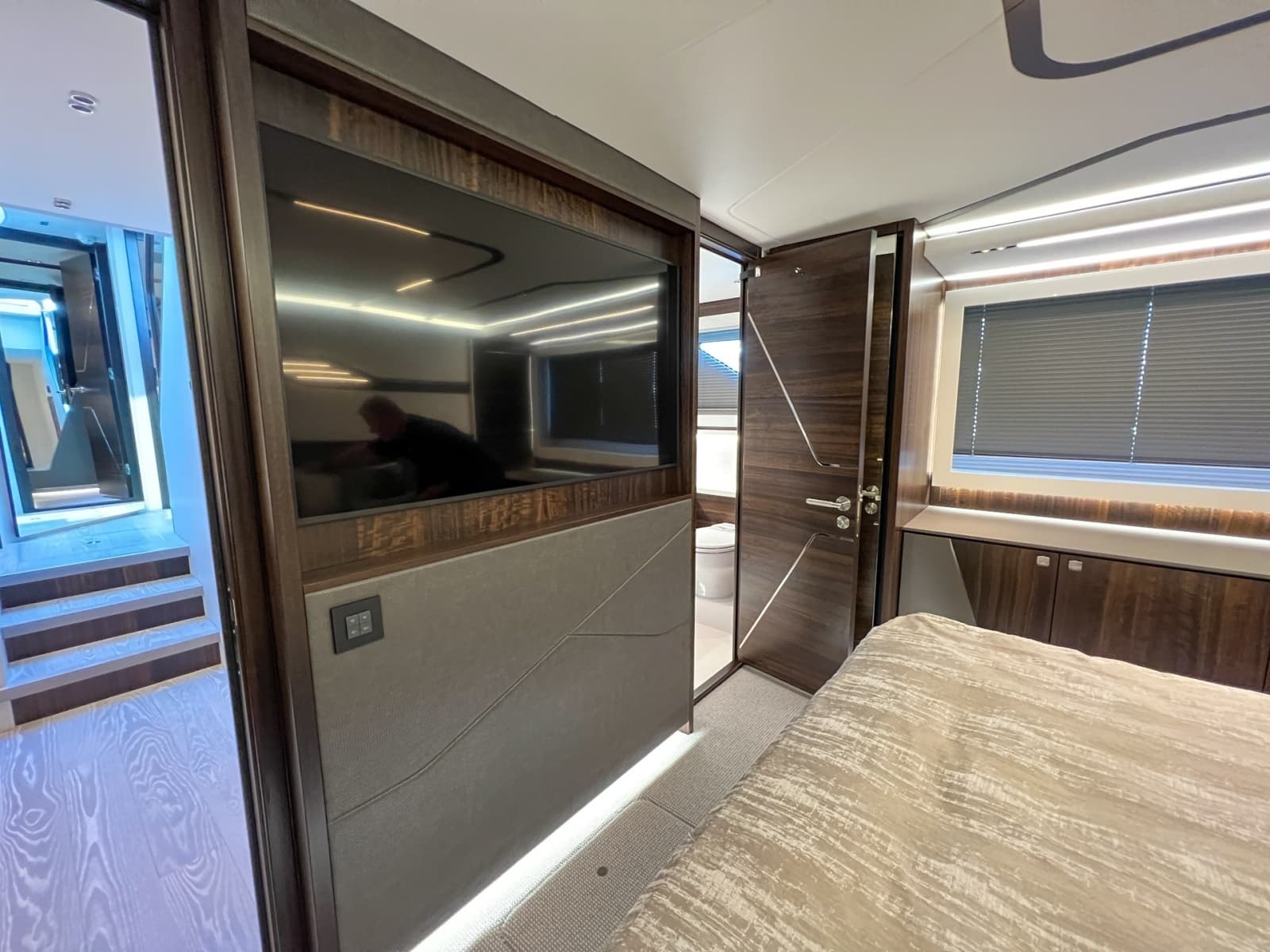 2023 Sunseeker Predator 65