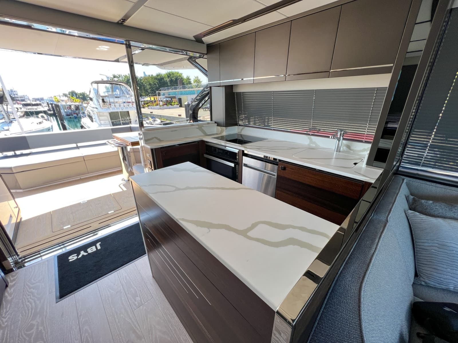 2023 Sunseeker Predator 65