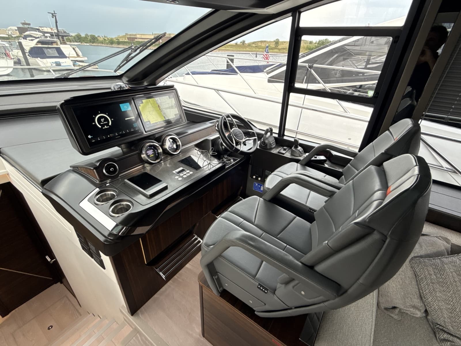 2023 Sunseeker Predator 65