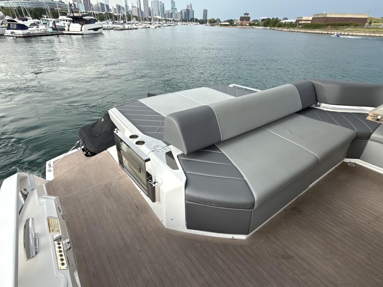 2023 Sunseeker Predator 65