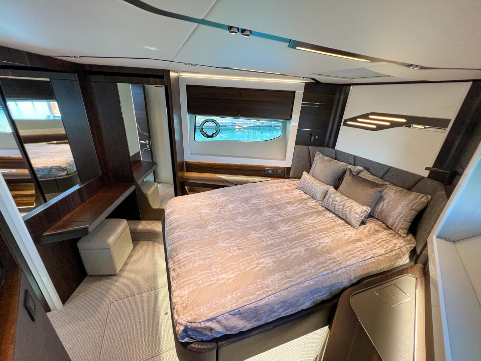 2023 Sunseeker Predator 65
