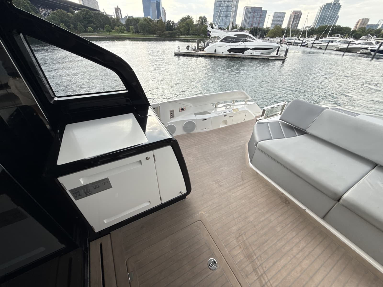 2023 Sunseeker Predator 65