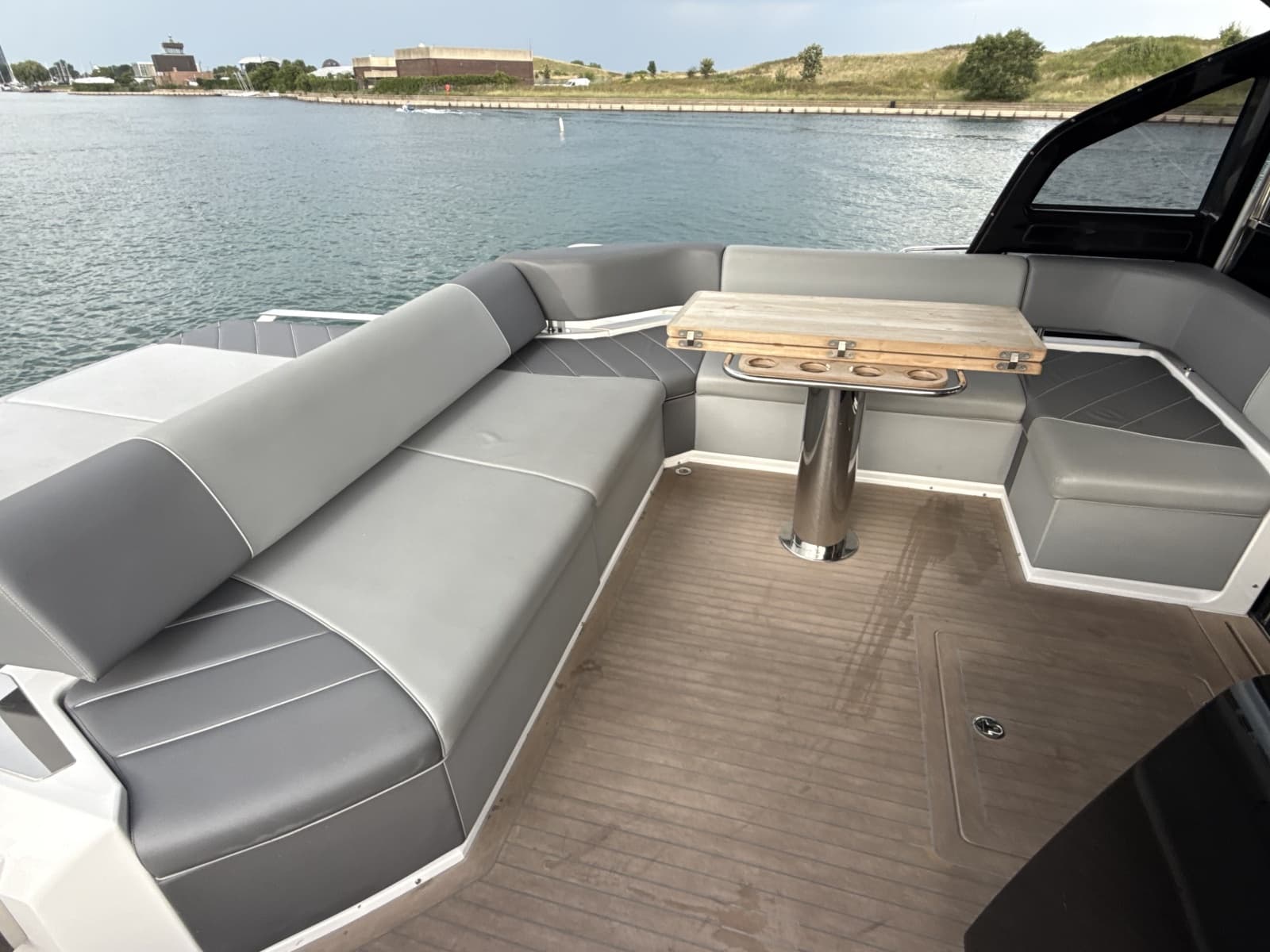 2023 Sunseeker Predator 65