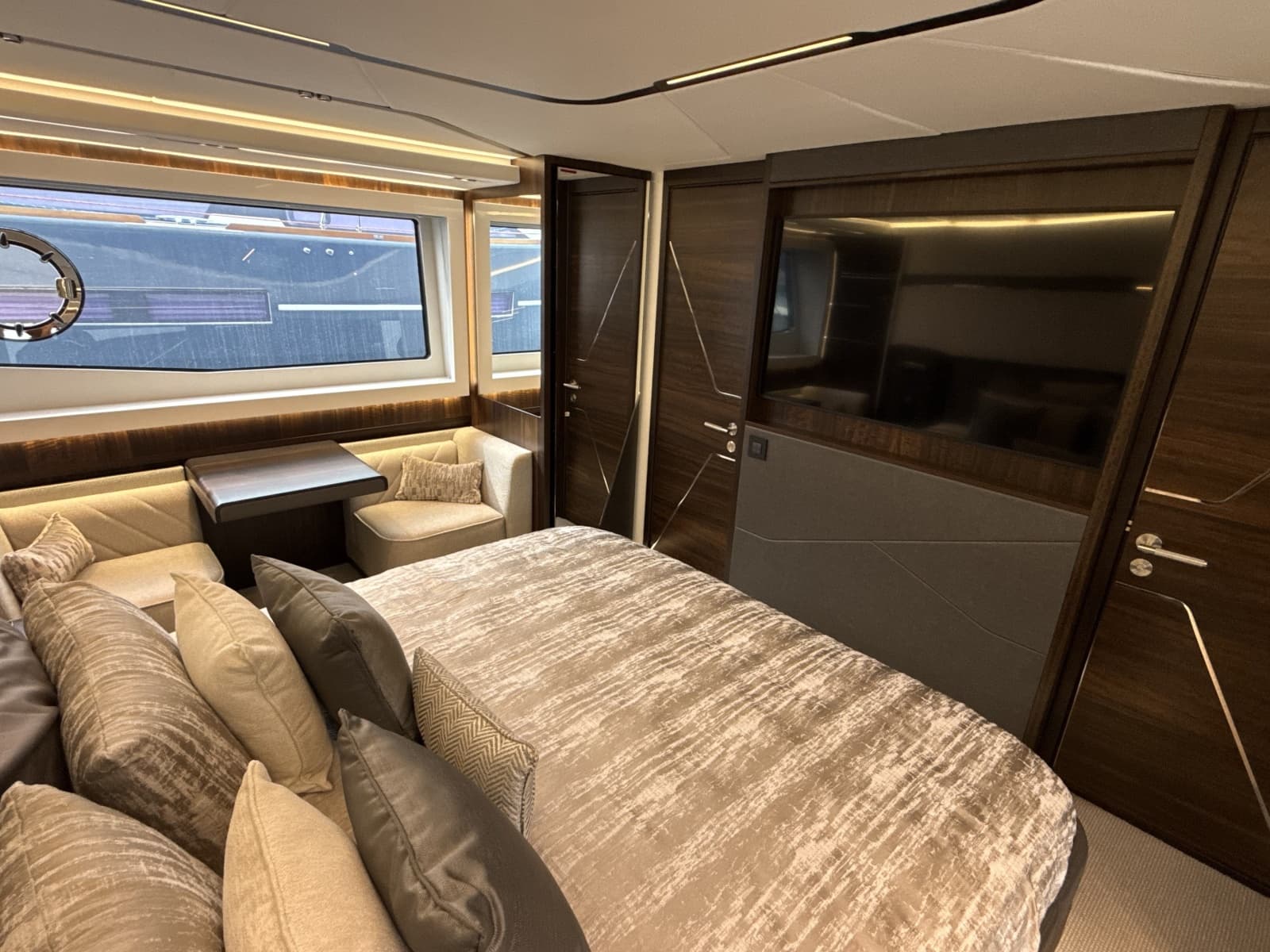 2023 Sunseeker Predator 65