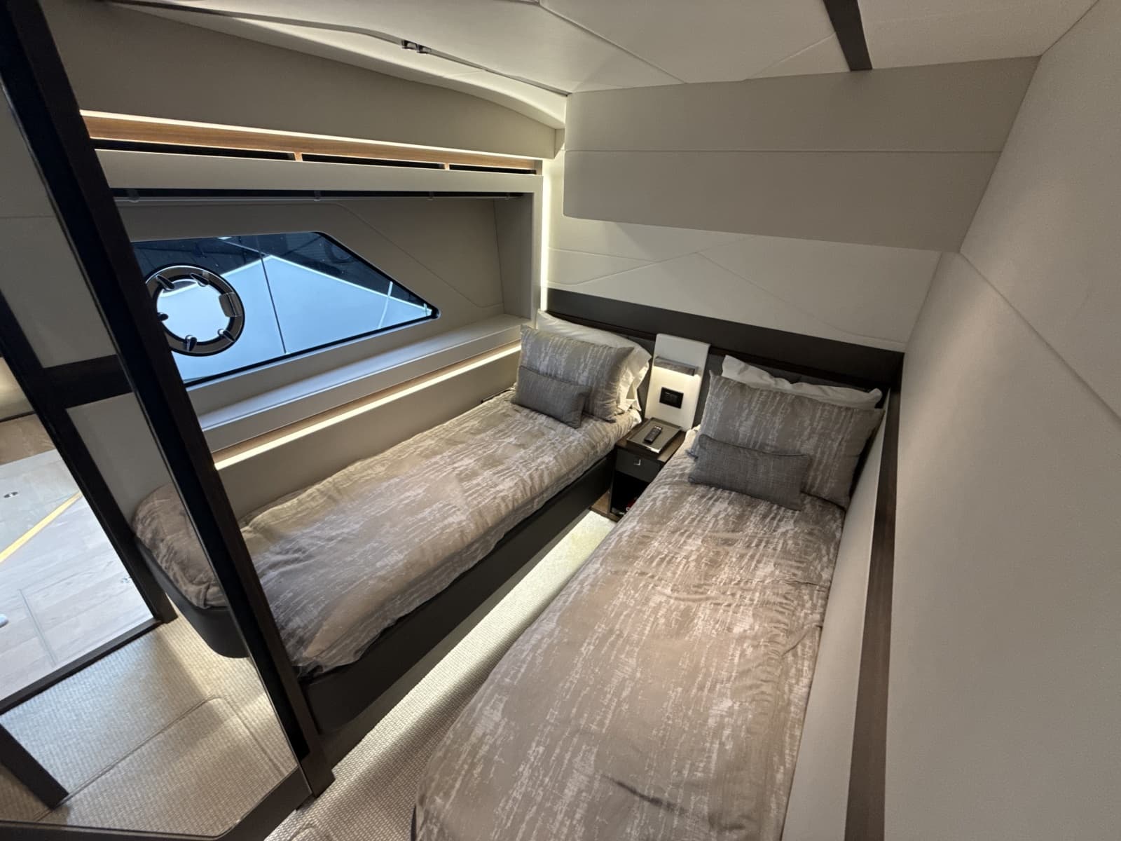 2023 Sunseeker Predator 65