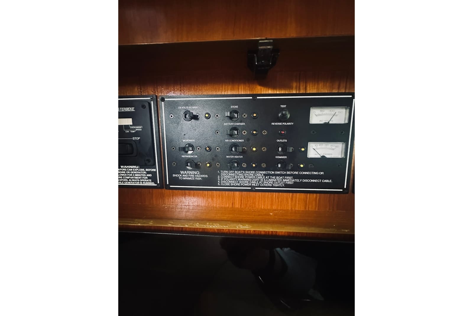 2008 Pursuit 335 Offshore