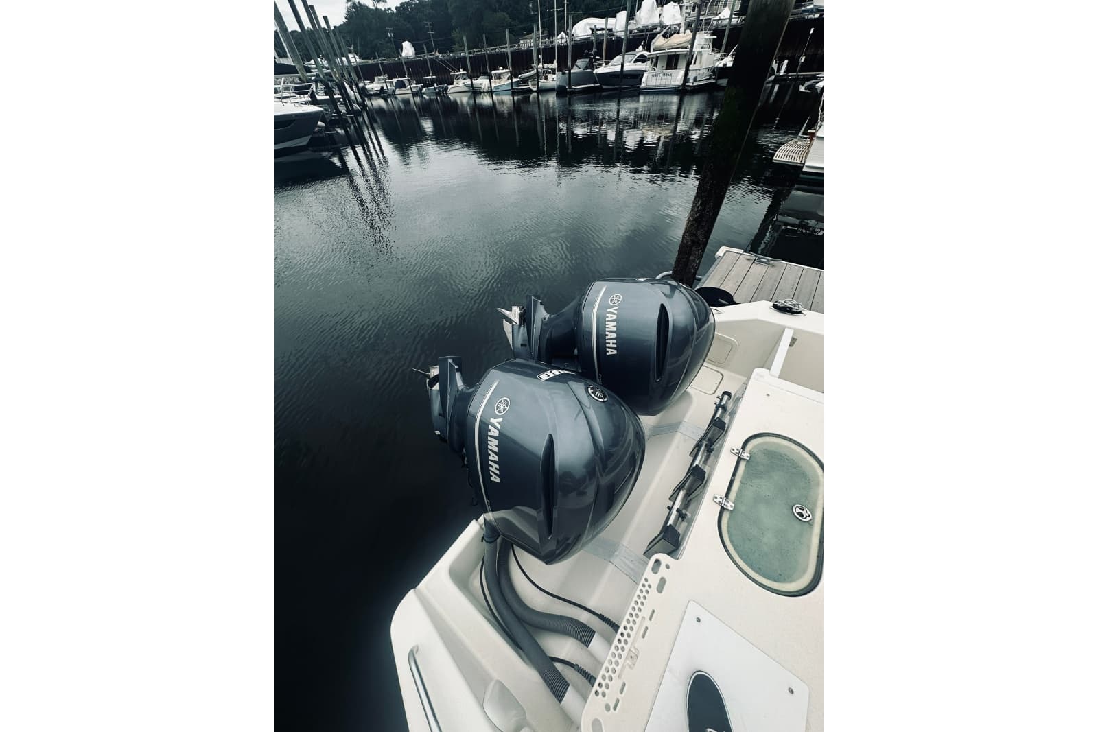 2008 Pursuit 335 Offshore
