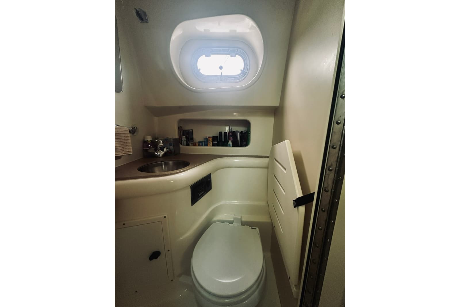 2008 Pursuit 335 Offshore