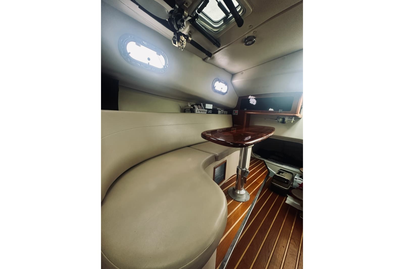 2008 Pursuit 335 Offshore