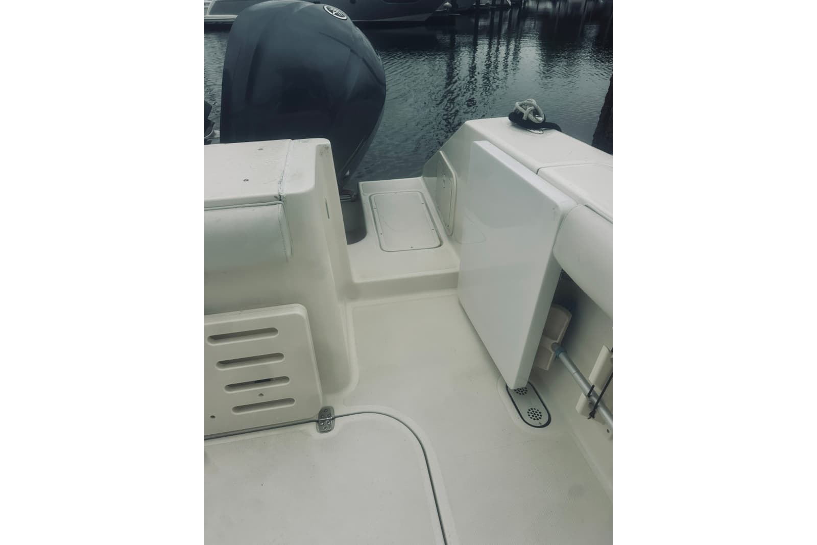 2008 Pursuit 335 Offshore