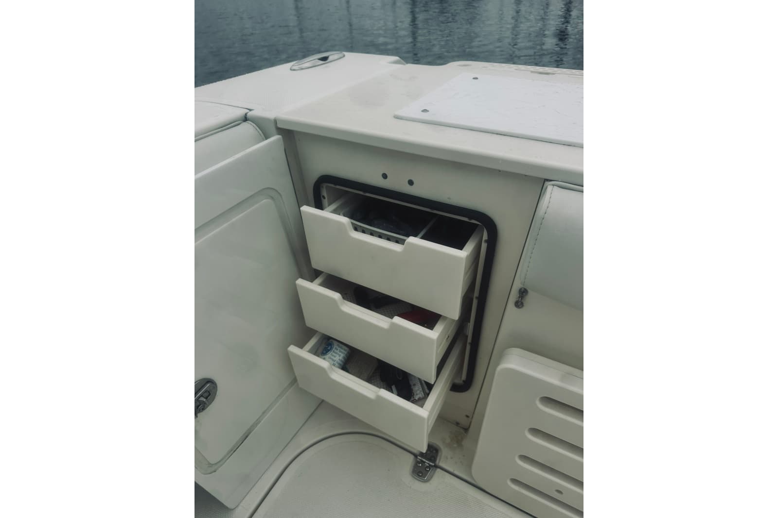 2008 Pursuit 335 Offshore