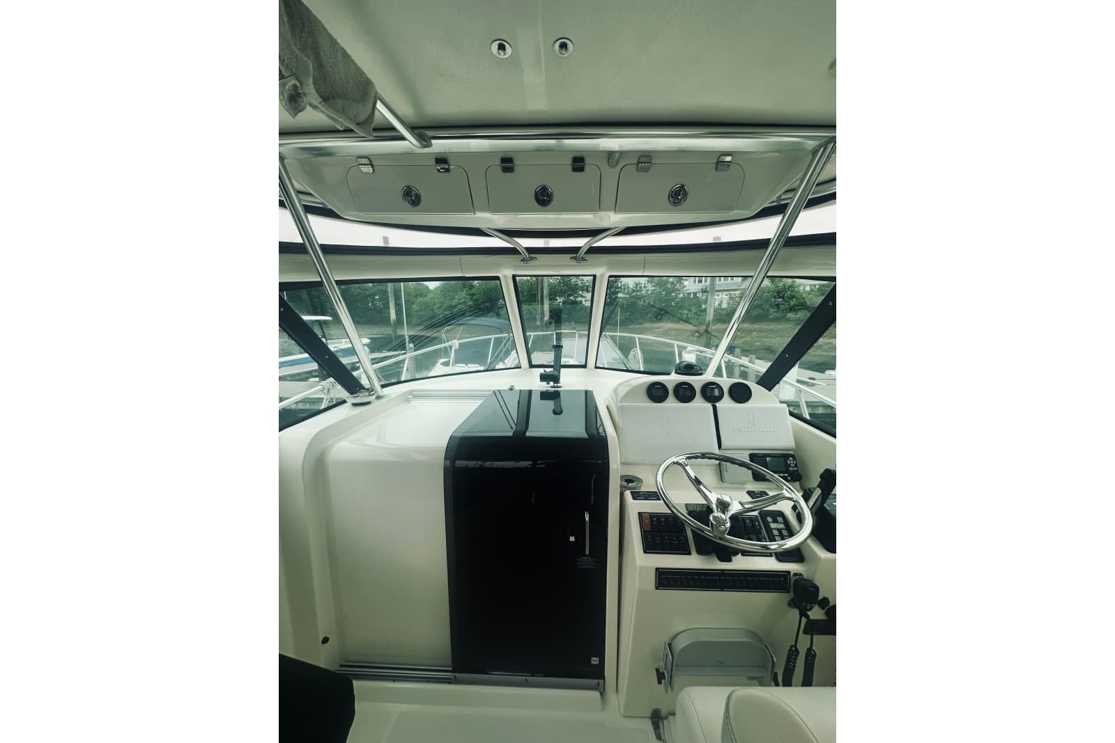 2008 Pursuit 335 Offshore