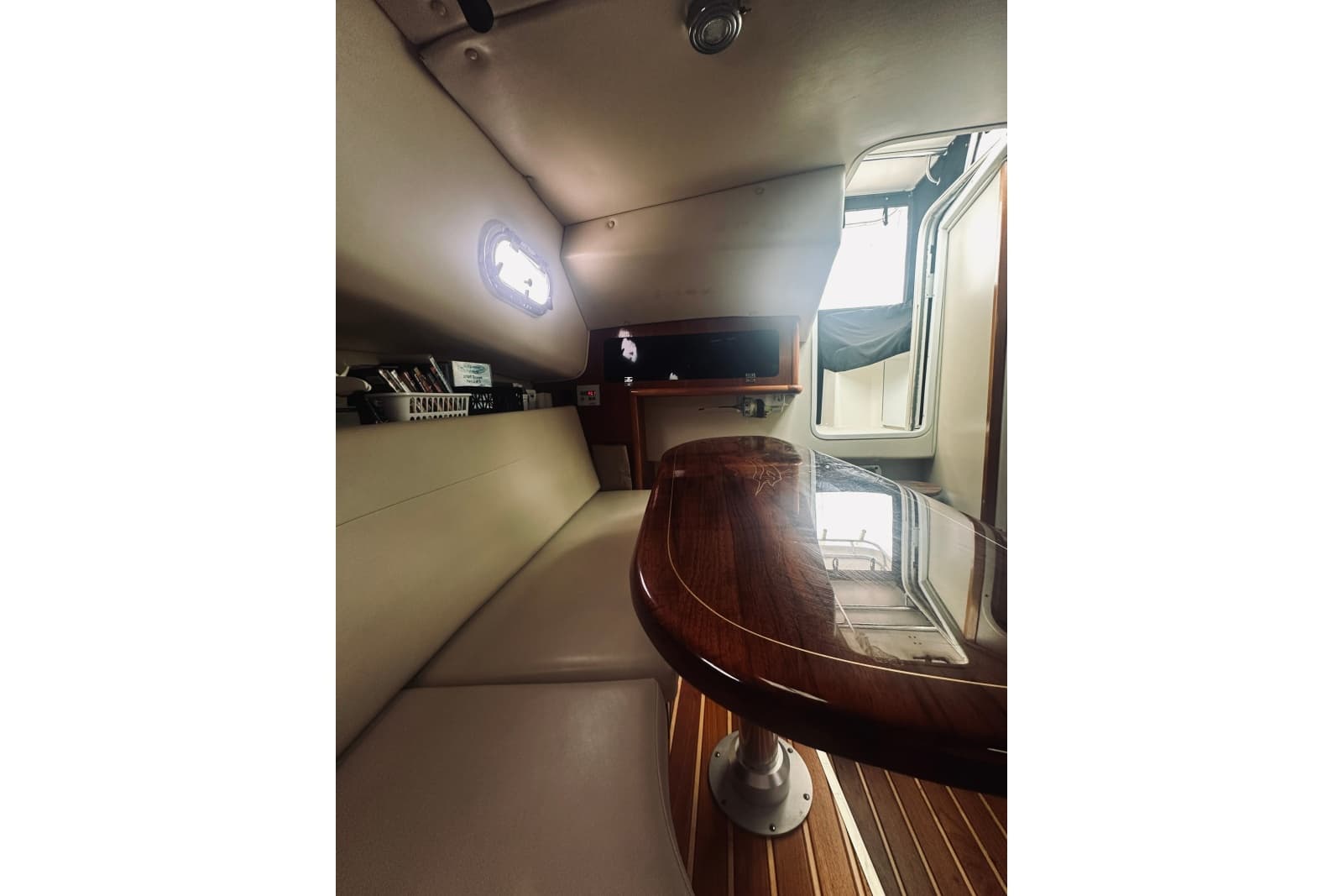 2008 Pursuit 335 Offshore