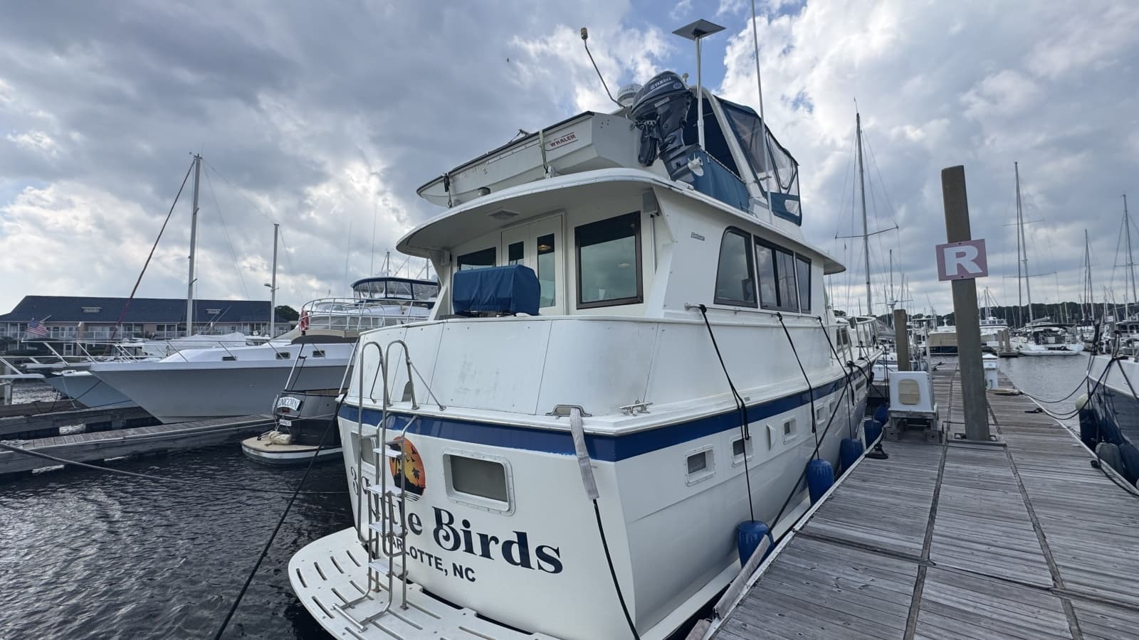 Exterior - Stern