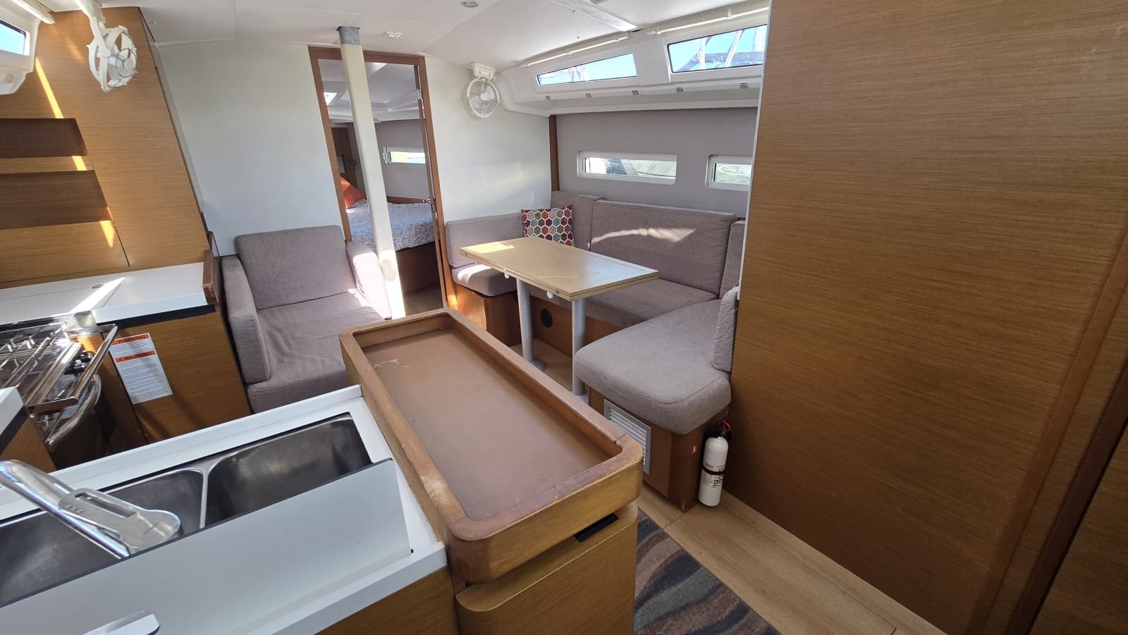 2020 Jeanneau Sun Odyssey 410