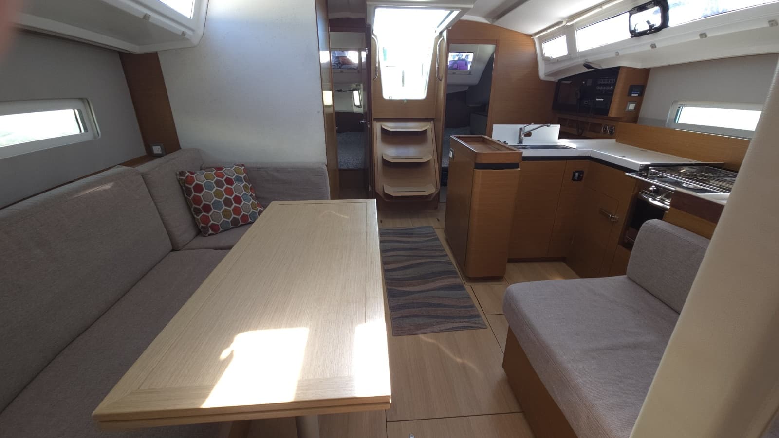 2020 Jeanneau Sun Odyssey 410