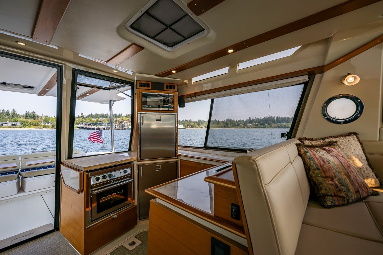 2020 Ranger Tugs 41 CB