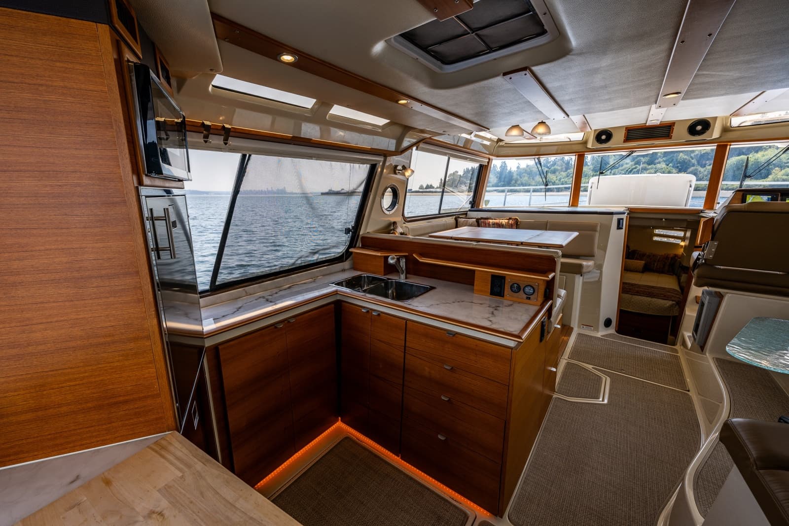 2020 Ranger Tugs 41 CB
