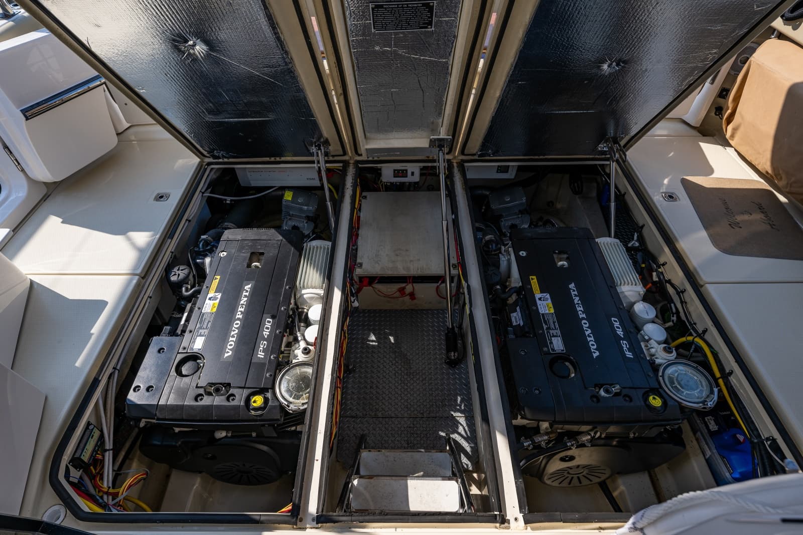 2020 Ranger Tugs 41 CB