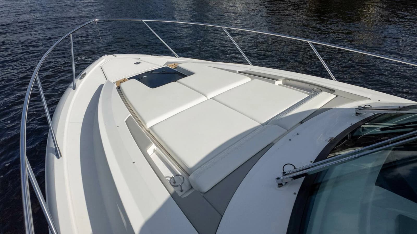 2022 Tiara Yachts 43 LE