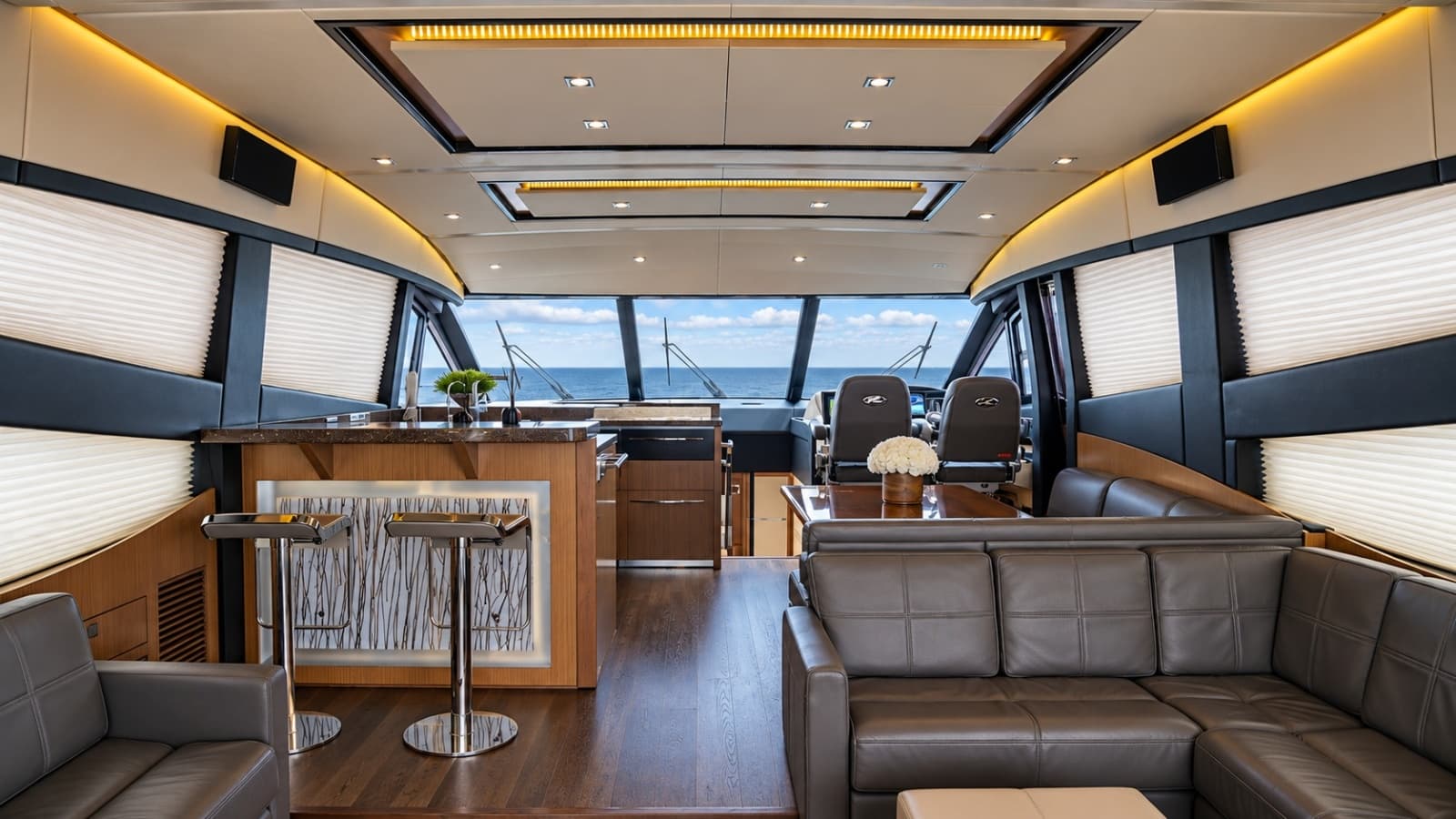 2016 Sea Ray L650 Fly