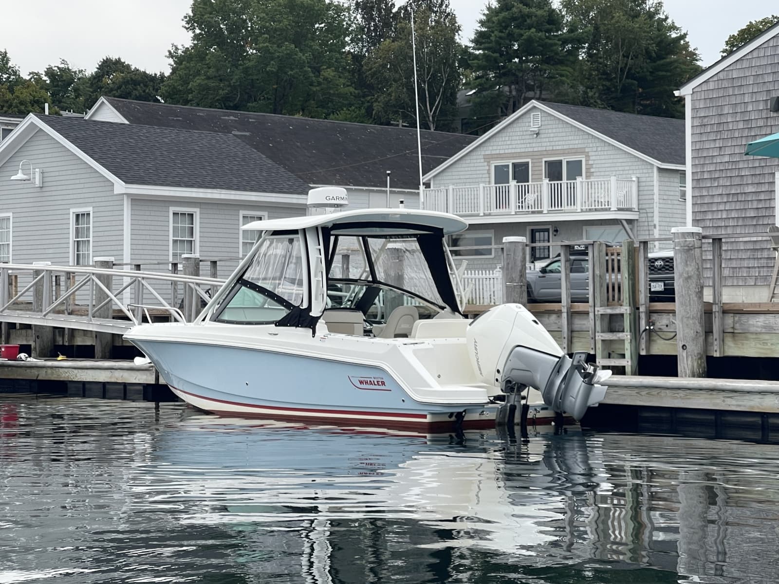 2023 Boston Whaler 