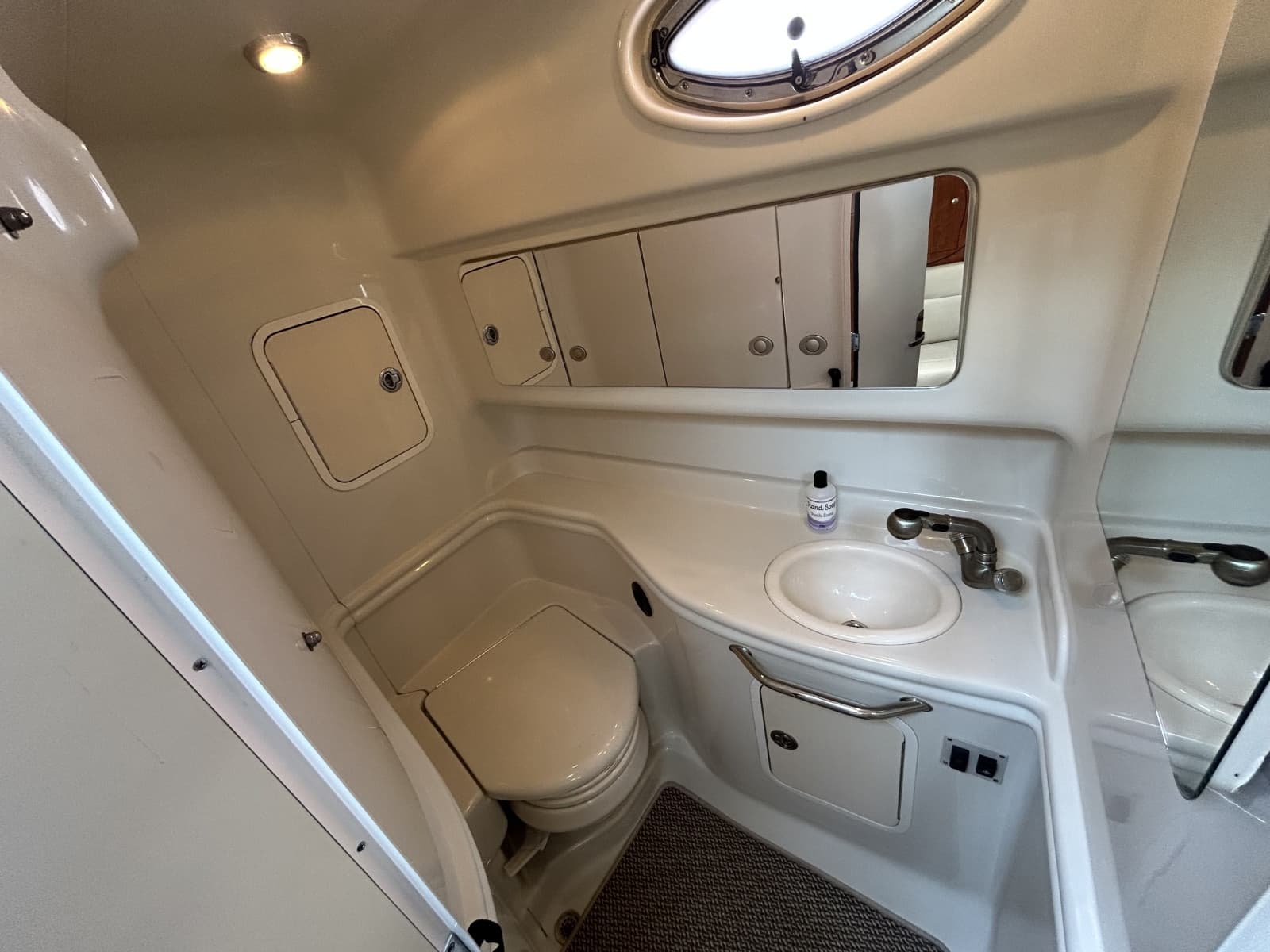 2006 Sea Ray 320 Sundancer