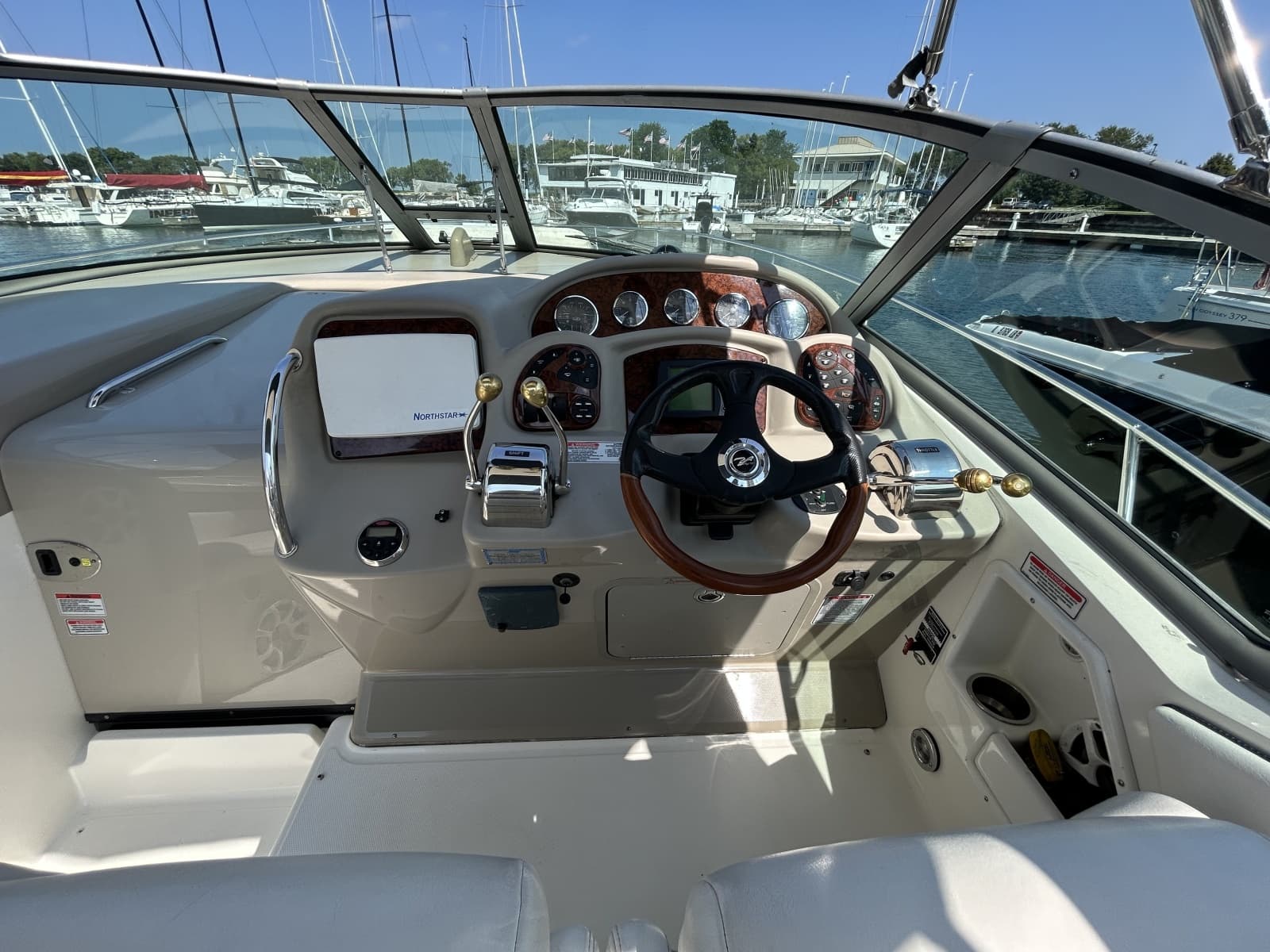2006 Sea Ray 320 Sundancer