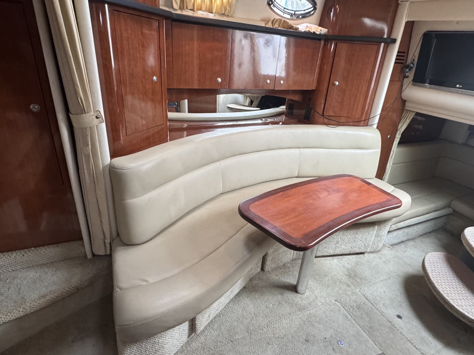 2006 Sea Ray 320 Sundancer