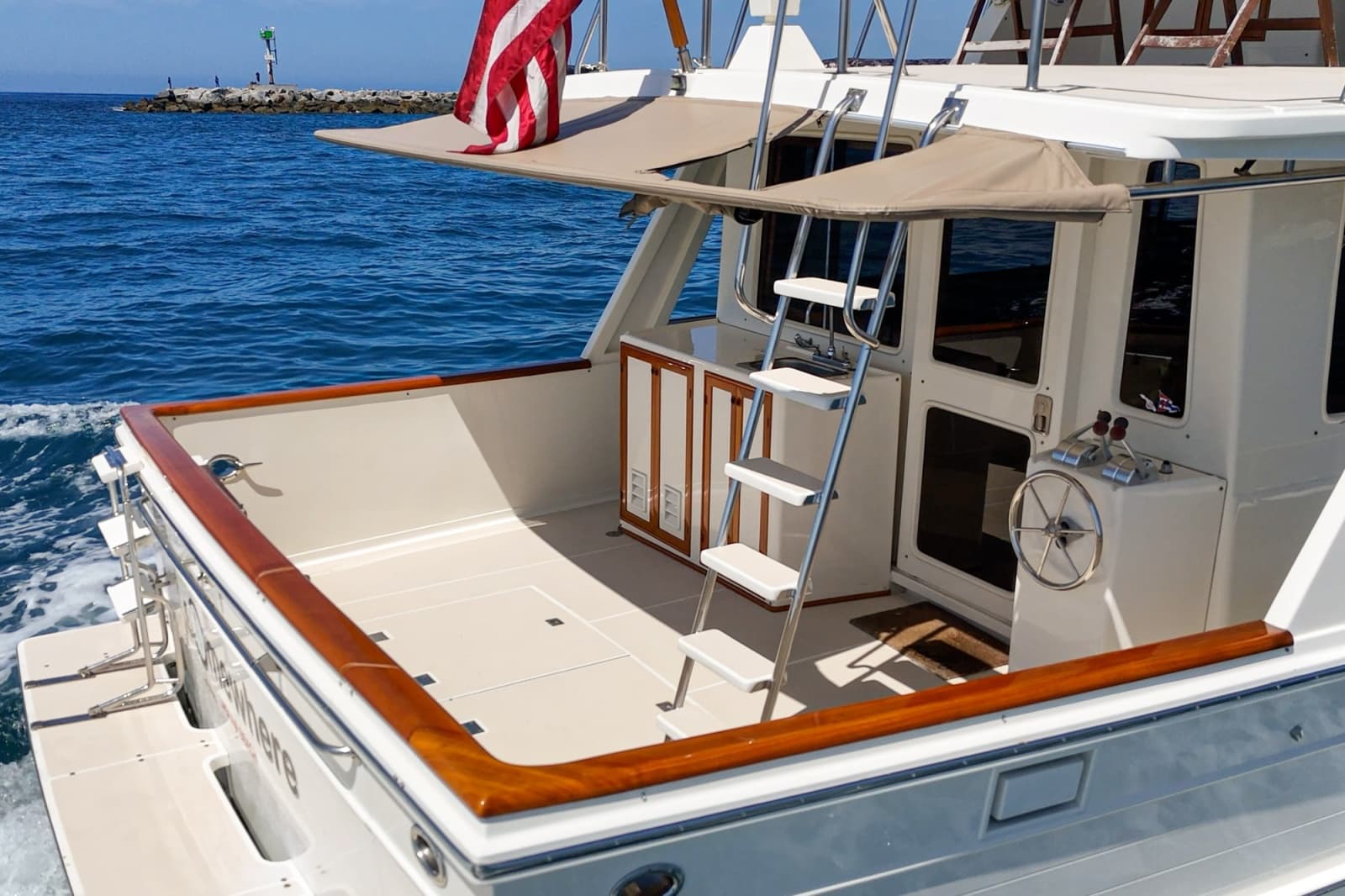 1999 Offshore Yachts 48 Sedan