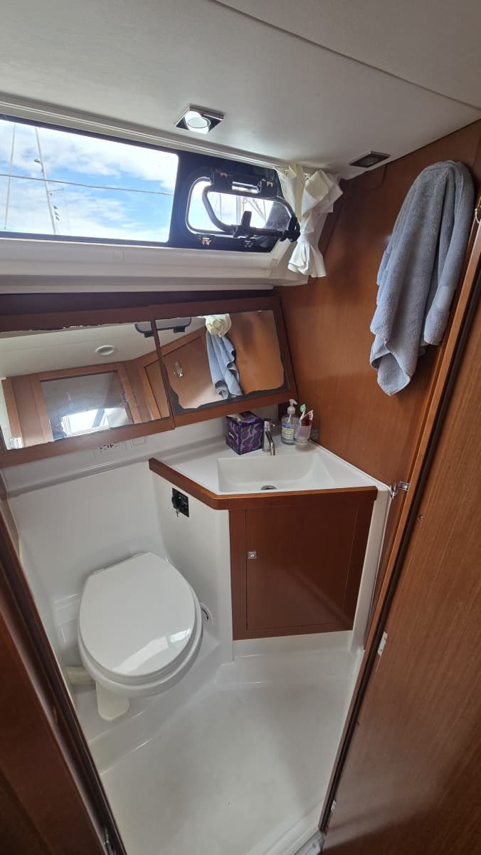 2012 Beneteau Oceanis 45
