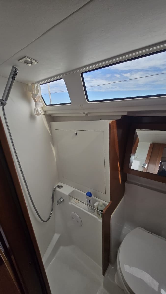 2012 Beneteau Oceanis 45