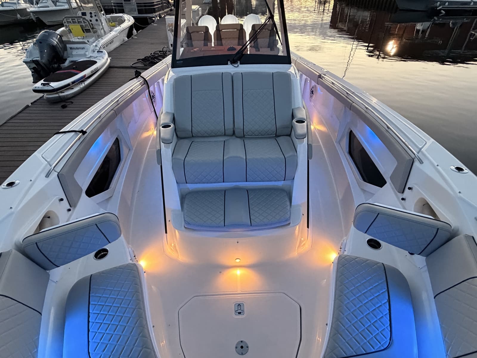 2022 Pursuit S378