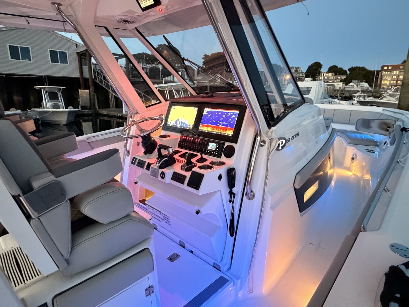 2022 Pursuit S378