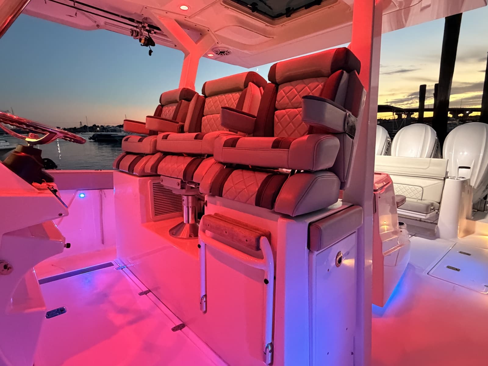 2022 Pursuit S378