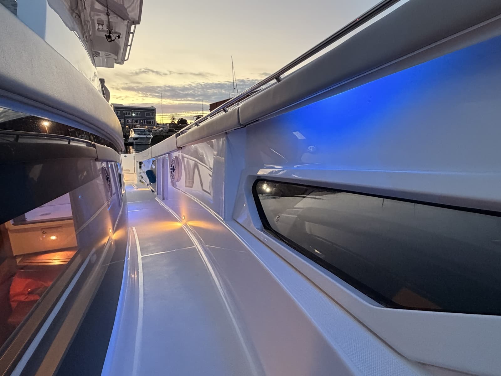 2022 Pursuit S378