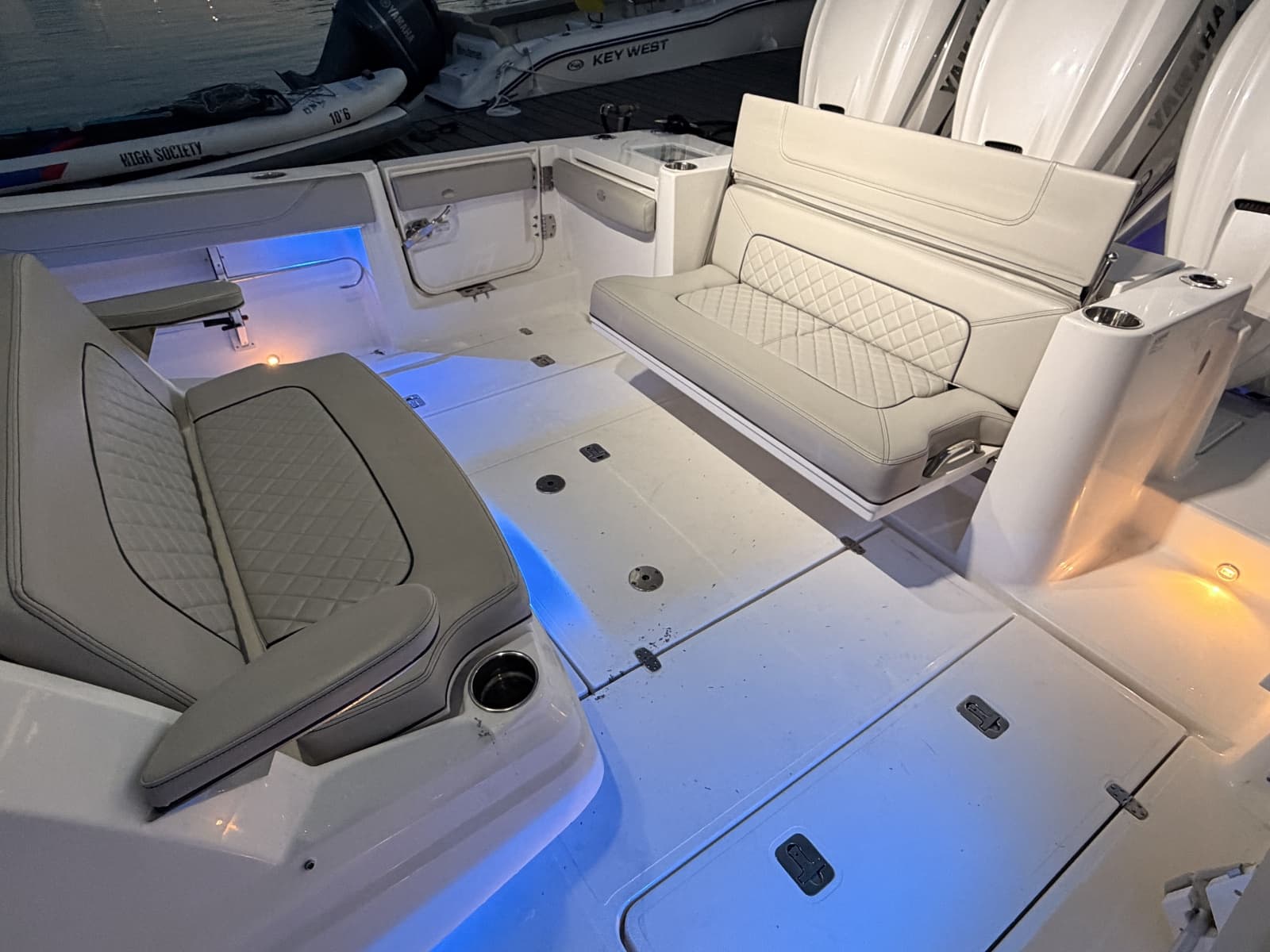 2022 Pursuit S378