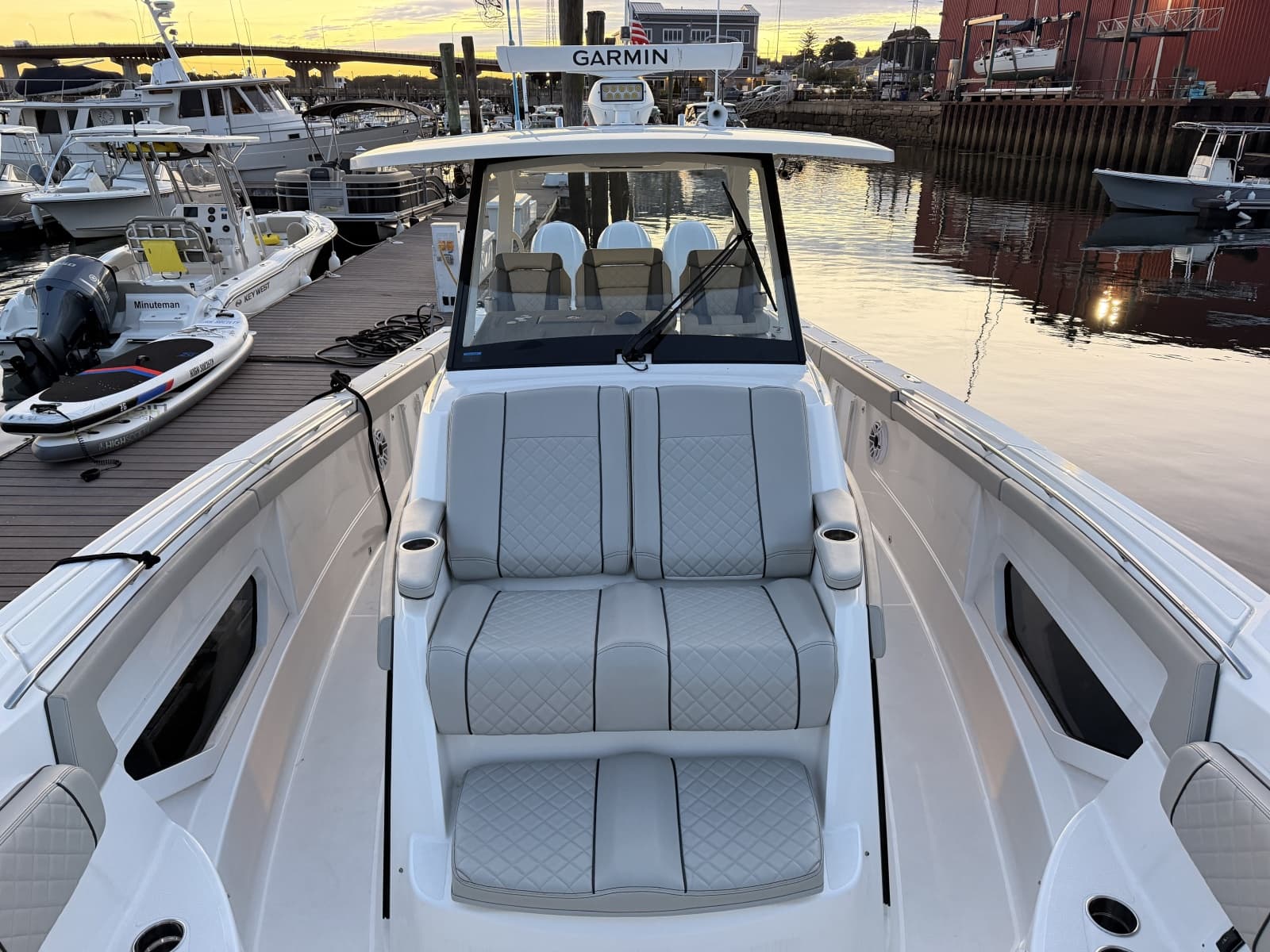 2022 Pursuit S378