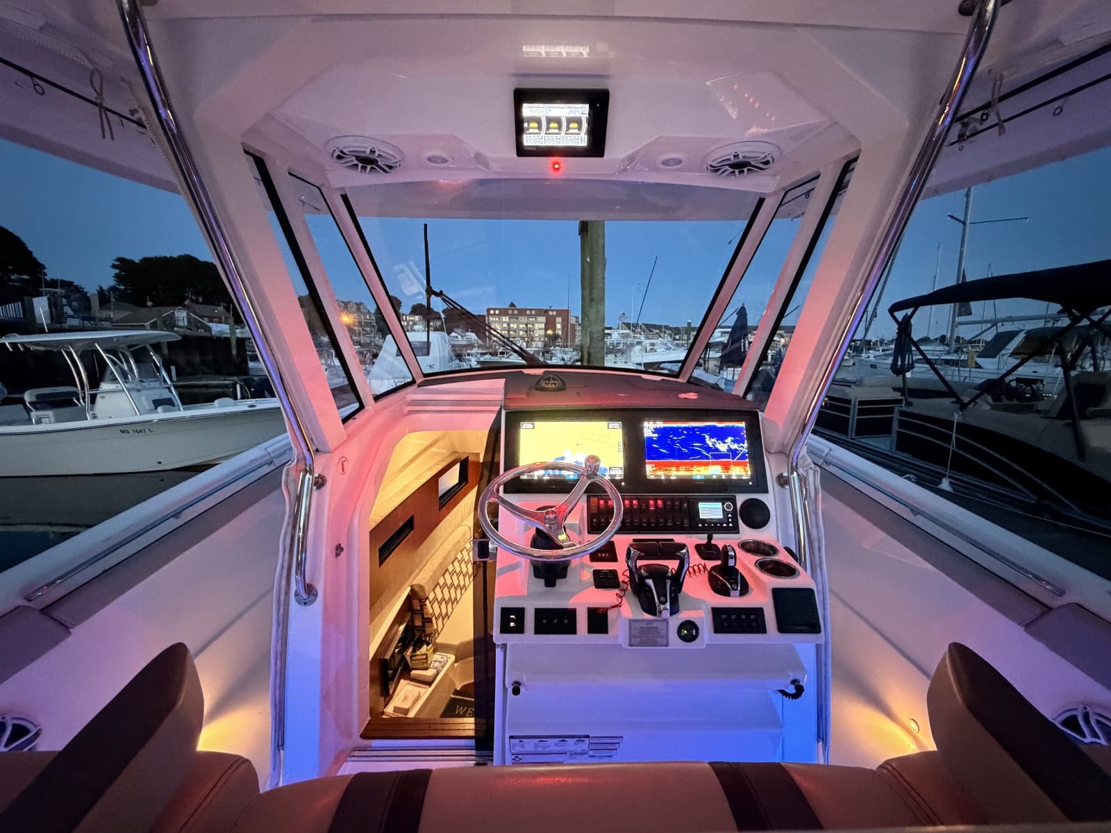 2022 Pursuit S378