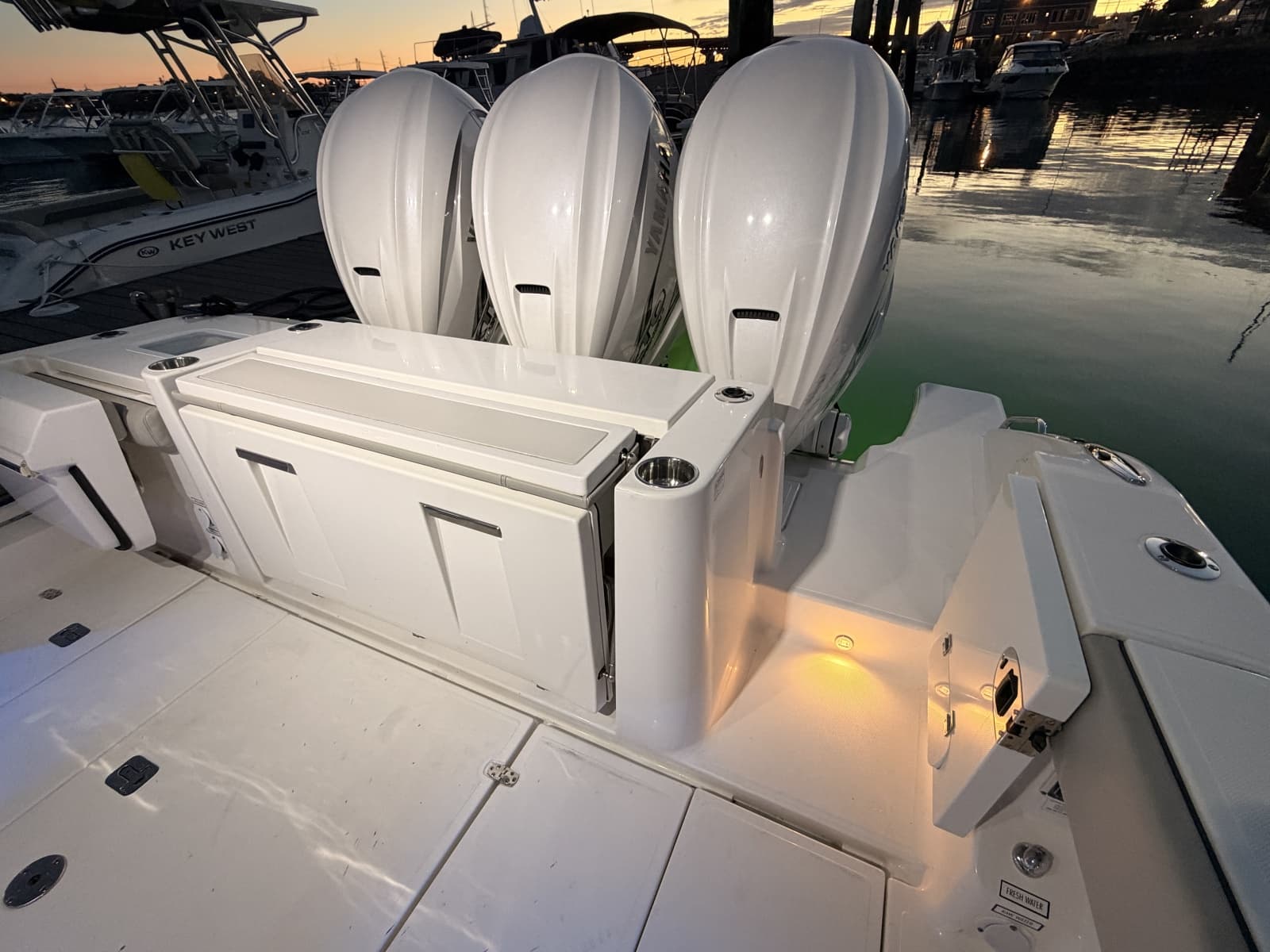 2022 Pursuit S378